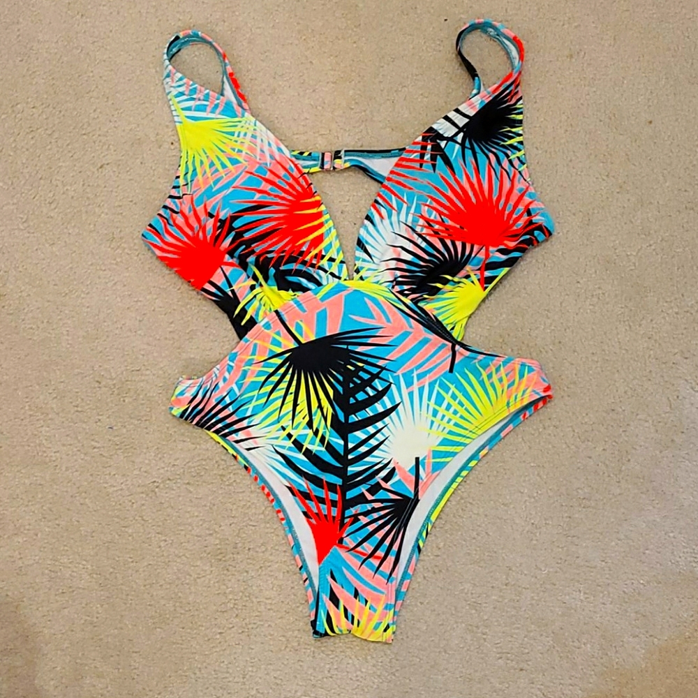 Yira bathing suit